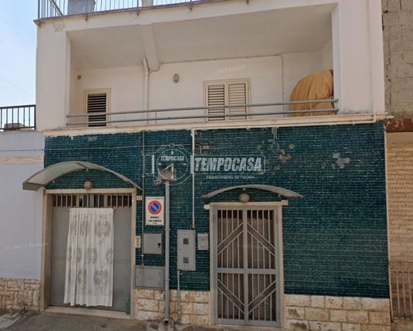 esavano in vendita a Casamassima