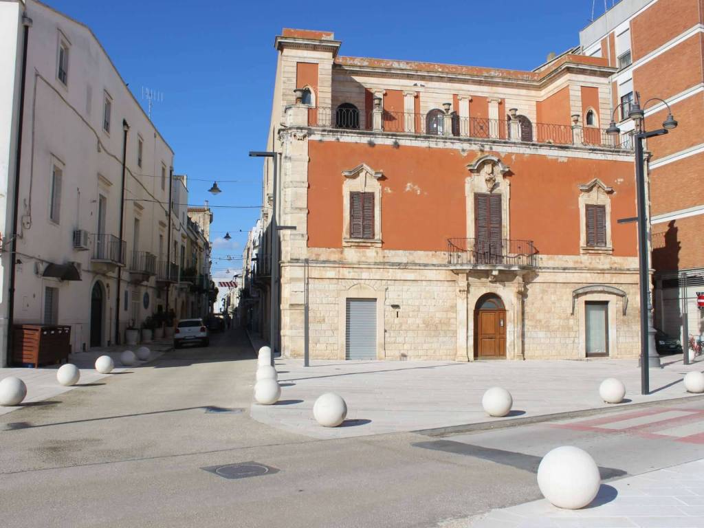 intera palazzina in vendita a Casamassima