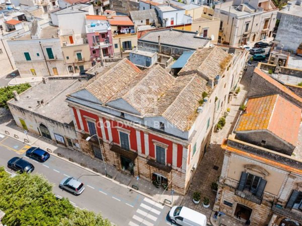 intera palazzina in vendita a Casamassima