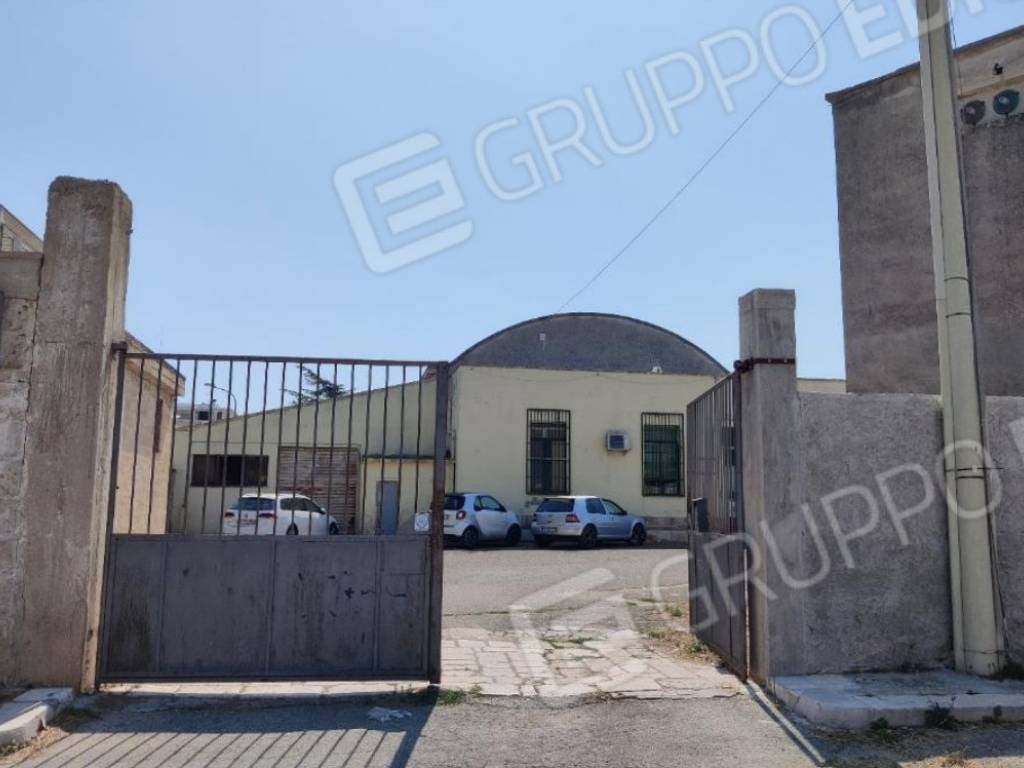 locale commerciale in vendita a Casamassima