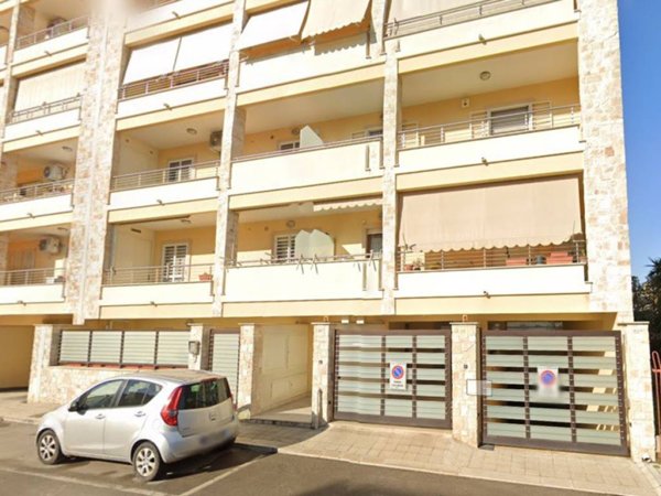 locale commerciale in vendita a Casamassima