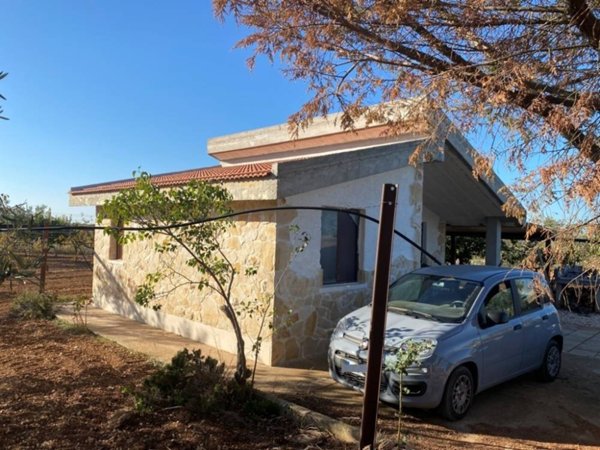 casa indipendente in vendita a Casamassima