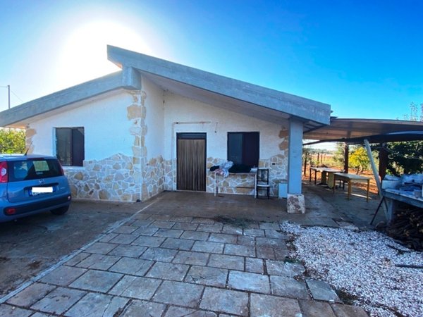 casa indipendente in vendita a Casamassima