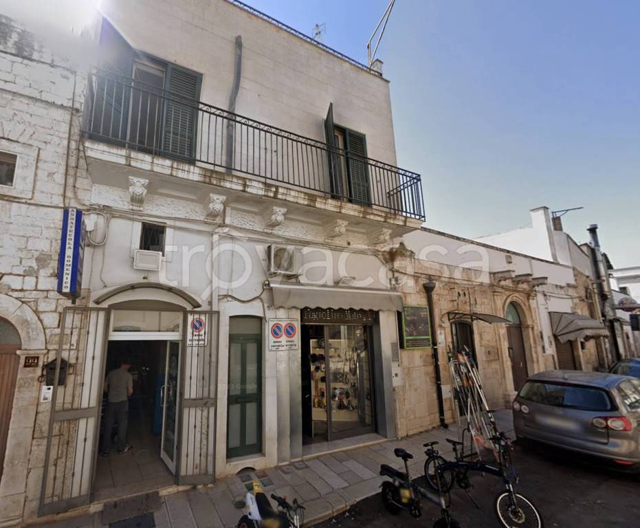 negozio in vendita a Casamassima
