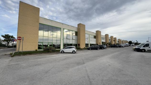 capannone in vendita a Casamassima