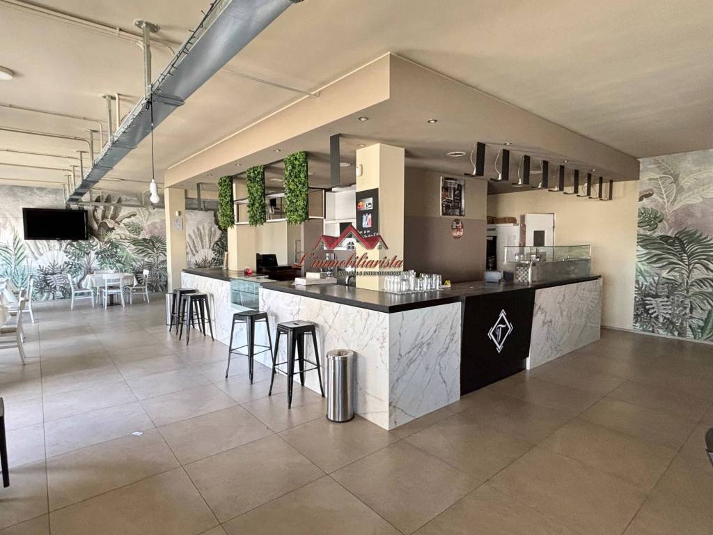 negozio in vendita a Casamassima