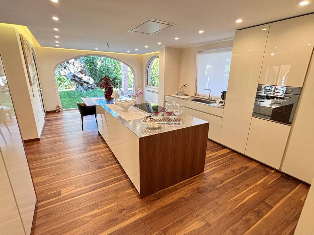 casa indipendente in vendita a Casamassima