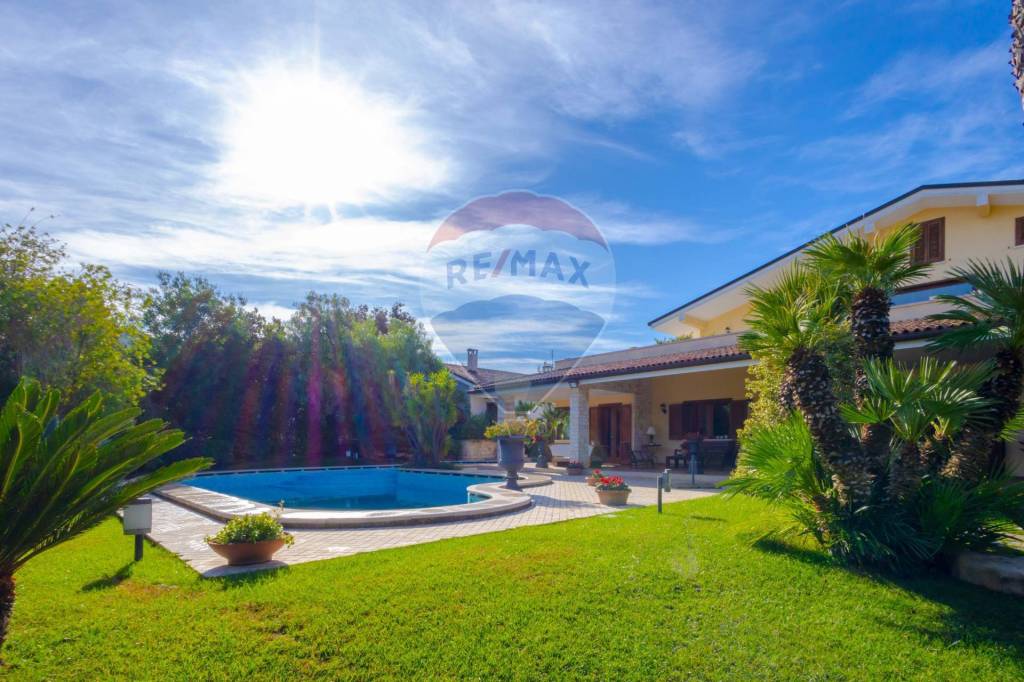 casa indipendente in vendita a Casamassima