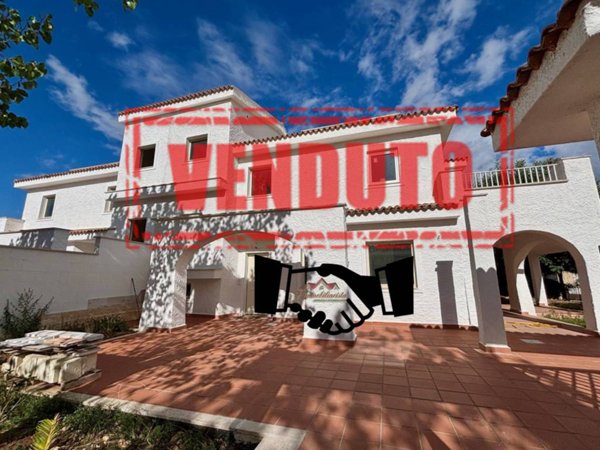 casa indipendente in vendita a Casamassima