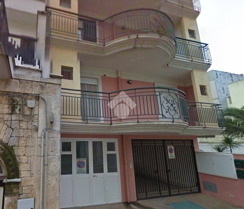 locale commerciale in vendita a Casamassima