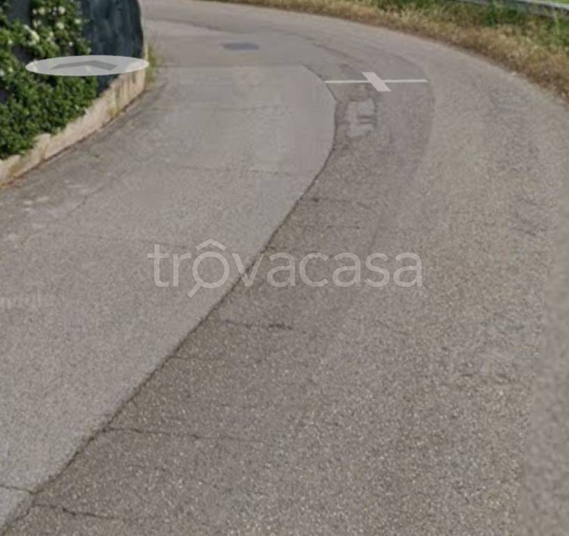 locale commerciale in vendita a Casamassima