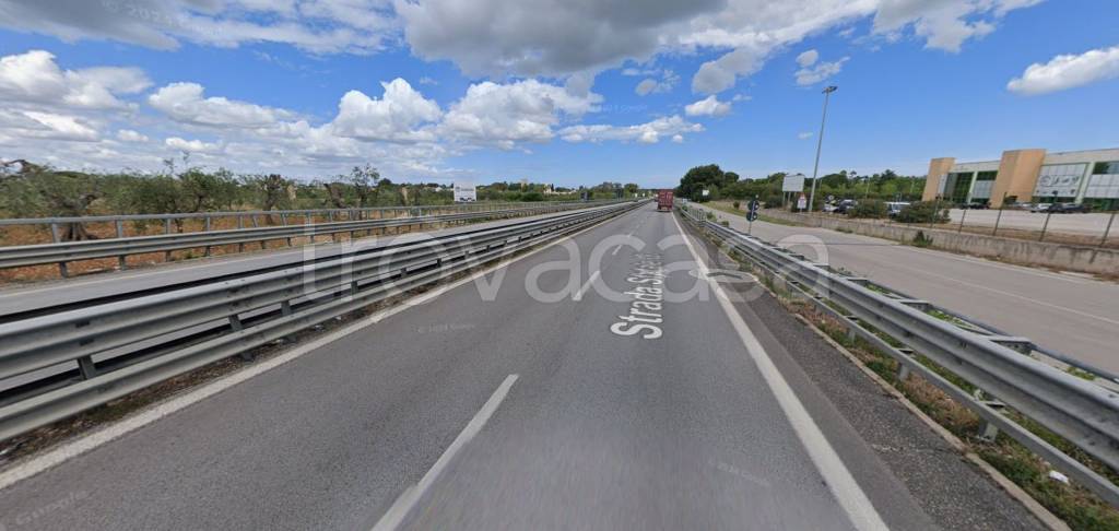 locale commerciale in vendita a Casamassima