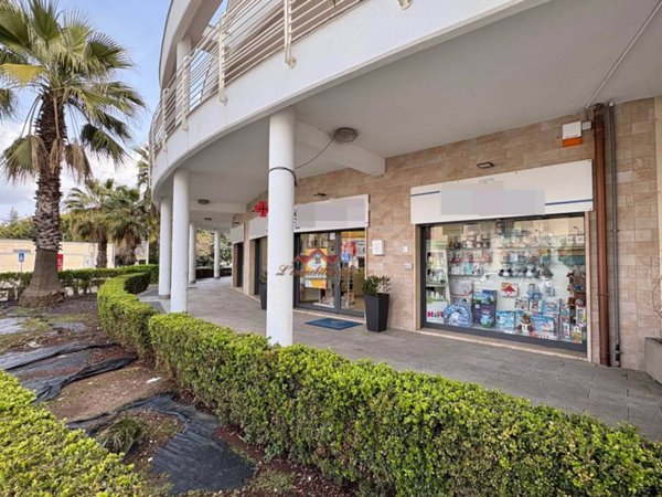 negozio in vendita a Casamassima