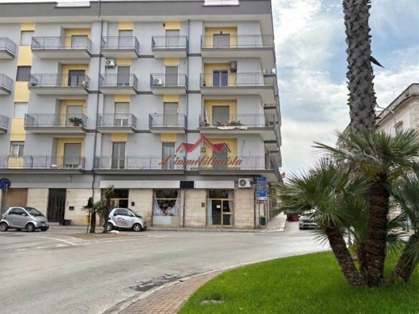 negozio in vendita a Casamassima