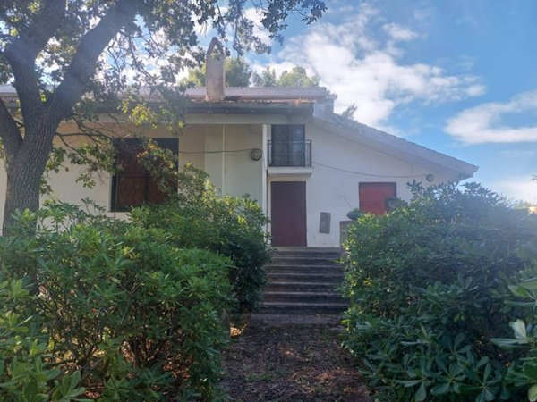 casa indipendente in vendita a Cassano delle Murge