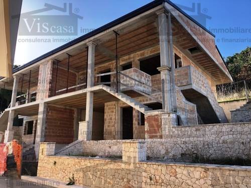 casa indipendente in vendita a Cassano delle Murge