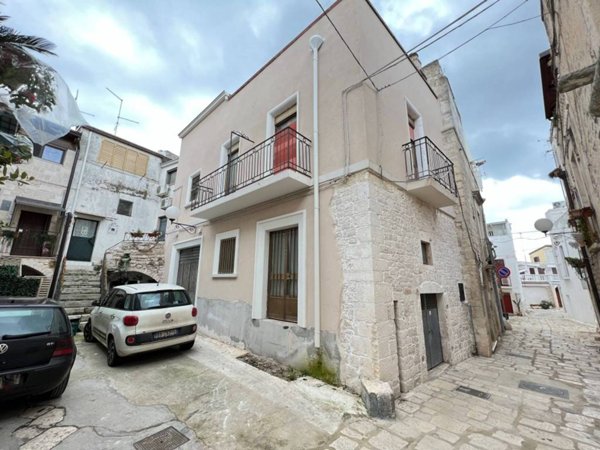 casa indipendente in vendita a Cassano delle Murge