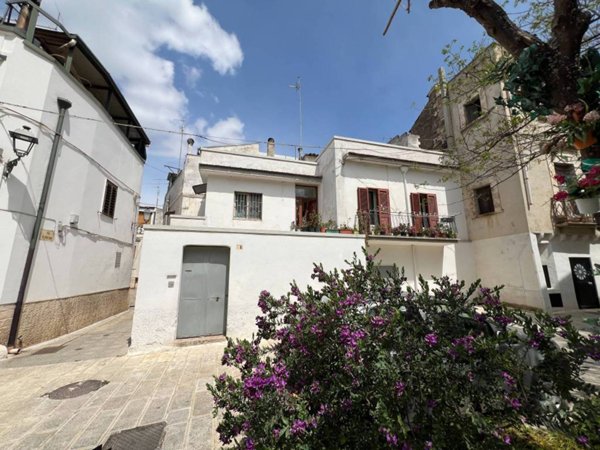 casa indipendente in vendita a Cassano delle Murge