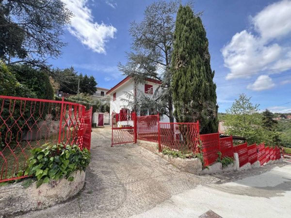 casa indipendente in vendita a Cassano delle Murge