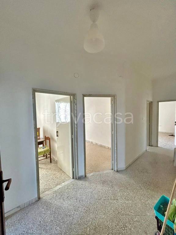 casa indipendente in vendita a Cassano delle Murge