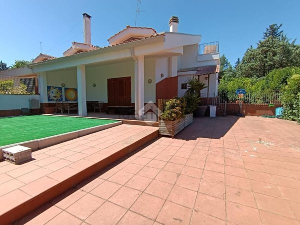 casa indipendente in vendita a Cassano delle Murge