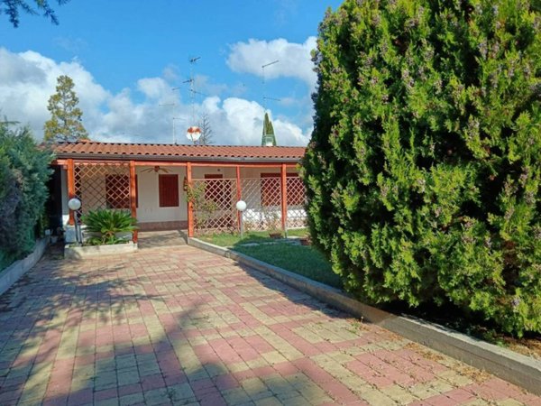 casa indipendente in vendita a Cassano delle Murge
