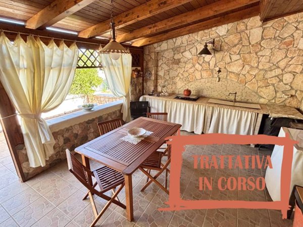 casa indipendente in vendita a Cassano delle Murge