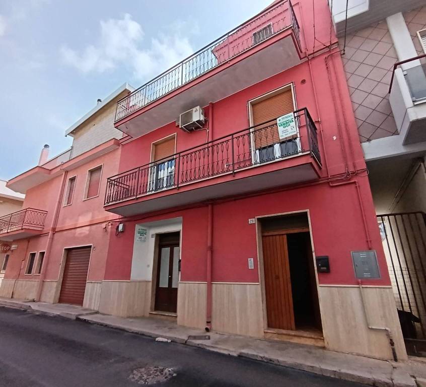 casa indipendente in vendita a Cassano delle Murge