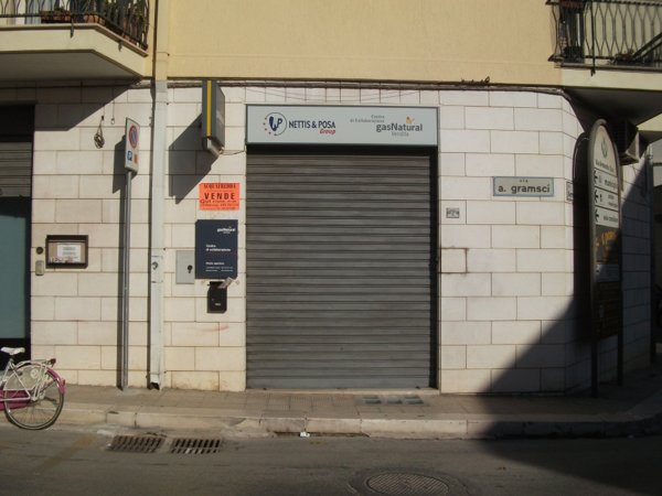 locale commerciale in vendita a Cassano delle Murge