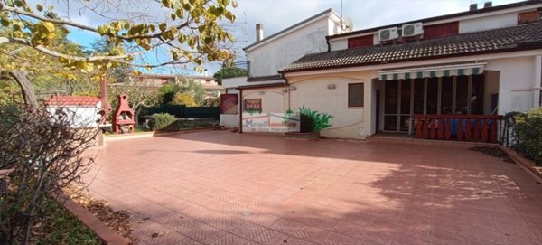 casa indipendente in vendita a Cassano delle Murge