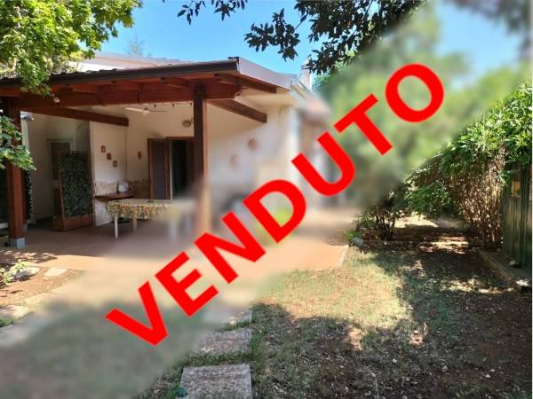 casa indipendente in vendita a Cassano delle Murge