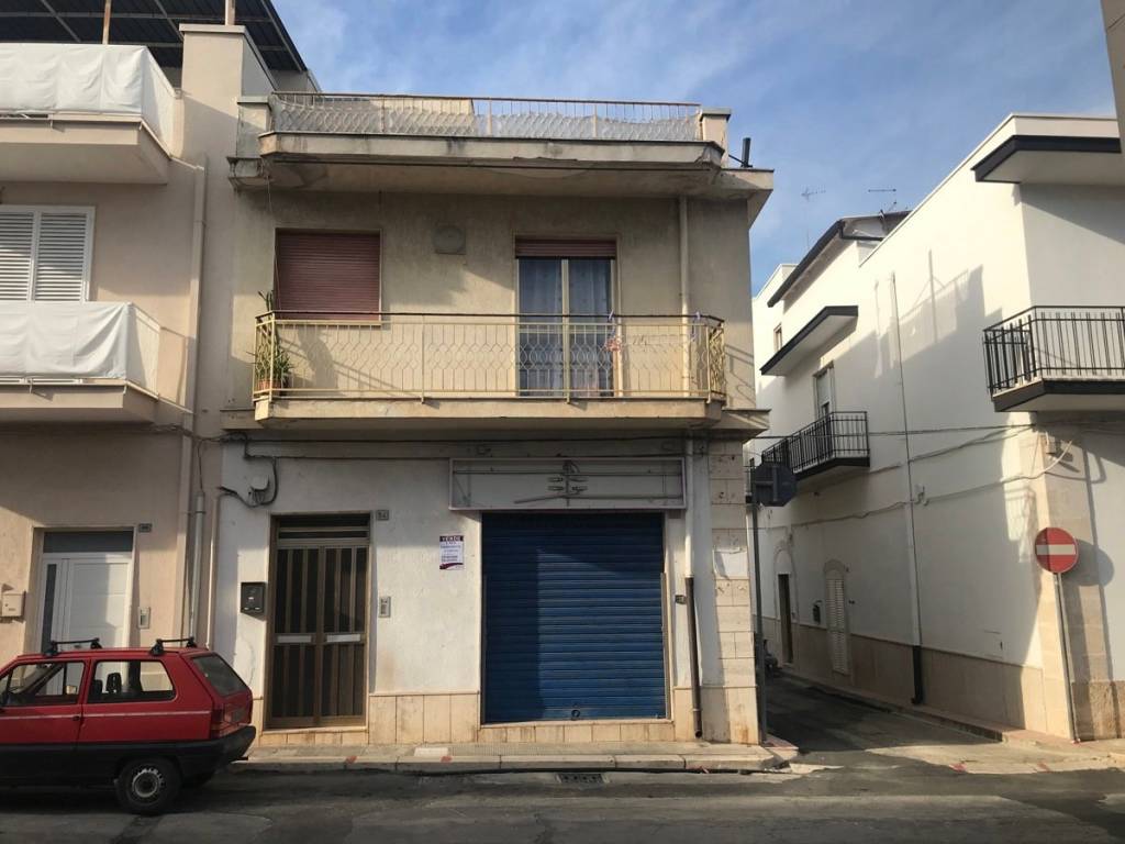 casa indipendente in vendita a Cassano delle Murge