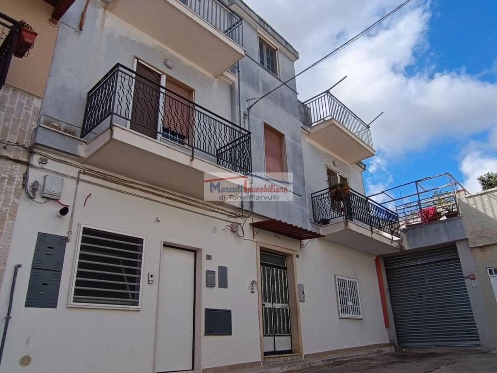 casa indipendente in vendita a Cassano delle Murge