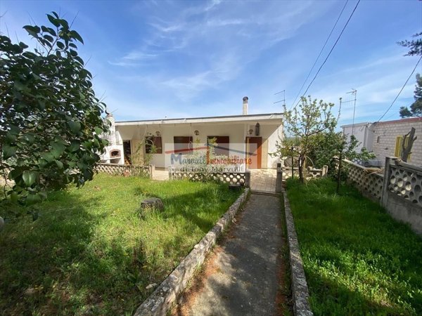 casa indipendente in vendita a Cassano delle Murge