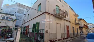 casa indipendente in vendita a Cassano delle Murge