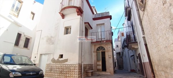 casa indipendente in vendita a Cassano delle Murge