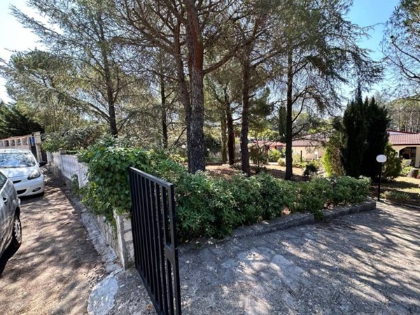 casa indipendente in vendita a Cassano delle Murge