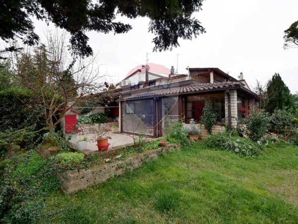 casa indipendente in vendita a Cassano delle Murge