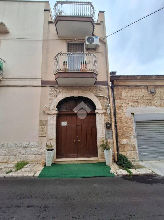 casa indipendente in vendita a Cassano delle Murge