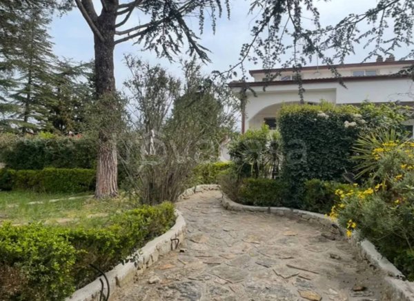 casa indipendente in vendita a Cassano delle Murge
