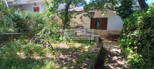 casa indipendente in vendita a Cassano delle Murge