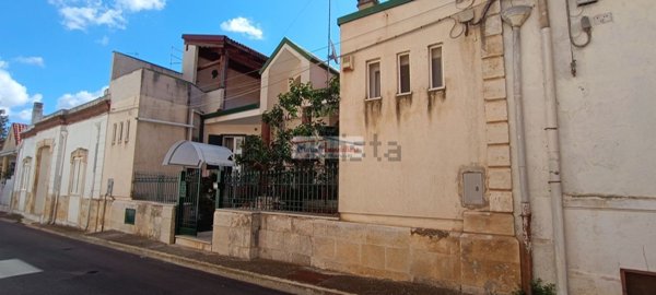 casa indipendente in vendita a Cassano delle Murge