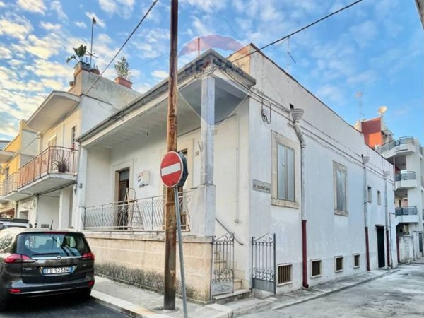 casa indipendente in vendita a Cassano delle Murge