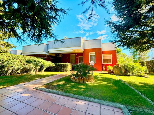 casa indipendente in vendita a Cassano delle Murge
