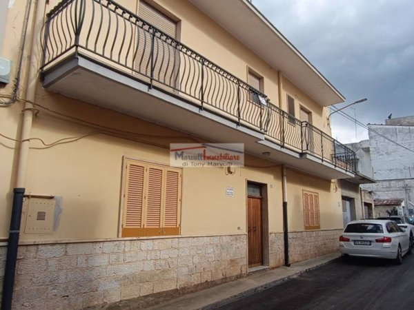 casa indipendente in vendita a Cassano delle Murge