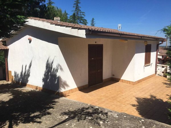 casa indipendente in vendita a Cassano delle Murge