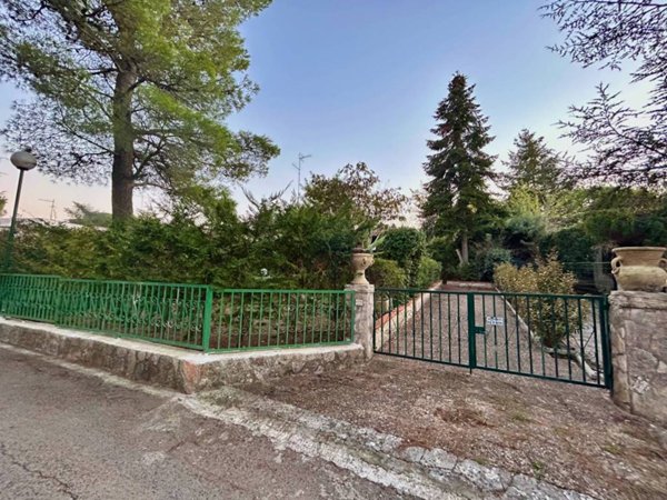 casa indipendente in vendita a Cassano delle Murge
