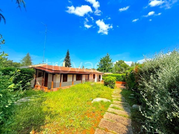 casa indipendente in vendita a Cassano delle Murge