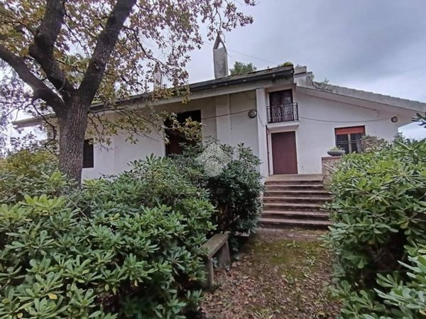 casa indipendente in vendita a Cassano delle Murge