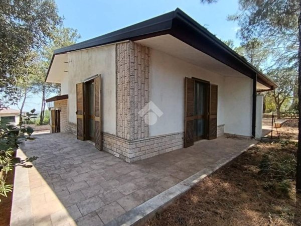 casa indipendente in vendita a Cassano delle Murge